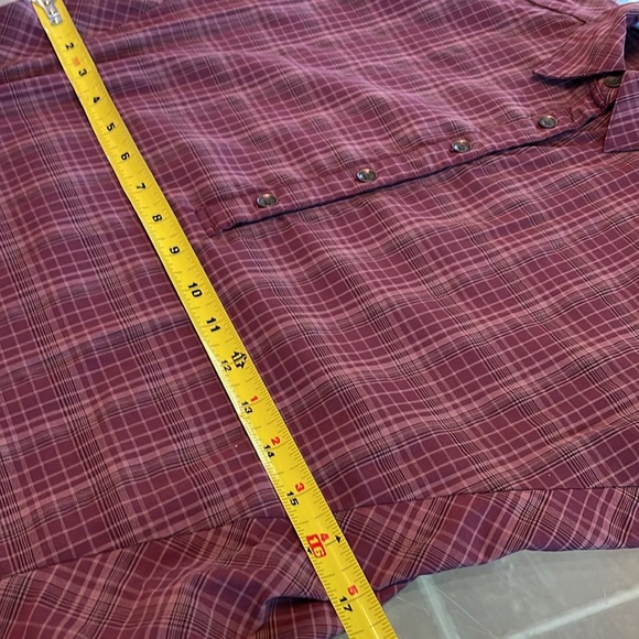 Royal Robbins,burgundy,length,quick dry,stretch,travel,mesh lined zip pocket,EUC - Picture 9 of 12